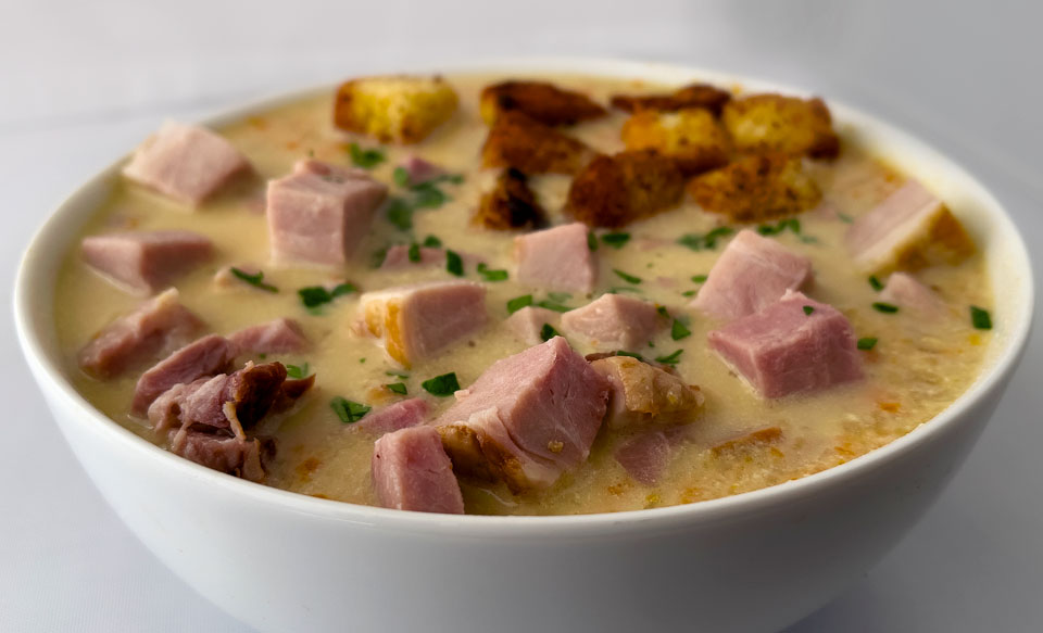 SMOKED HAM AND CREAMY CABBAGE SOUP w/BACONY CROUTONS