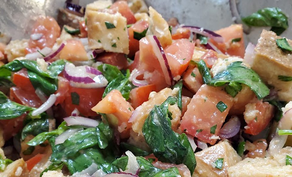 Panzanella (Tomato Bread Salad)