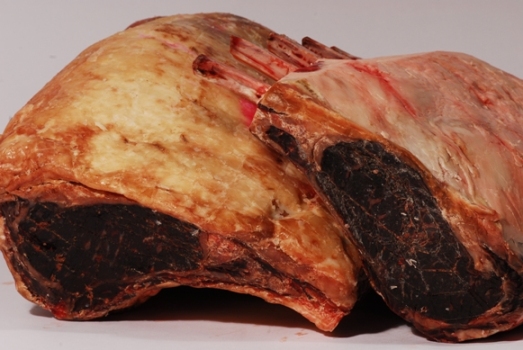 Photo of Dry Aged Beef next to Wet Aged Beef